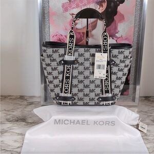 NWT Michael Kors Maeve Tote & Dustbag with Silver Crossbody strap